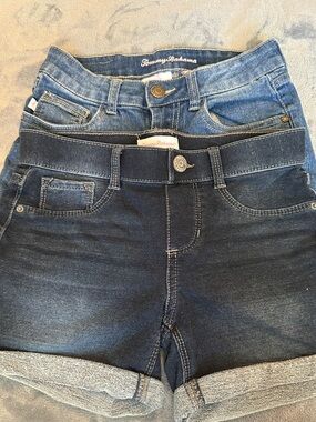 2 pairs of Tommy Bahama Shorts